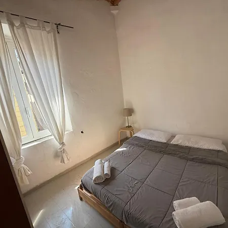 Three Bedroom In Center Apartament Florencja
