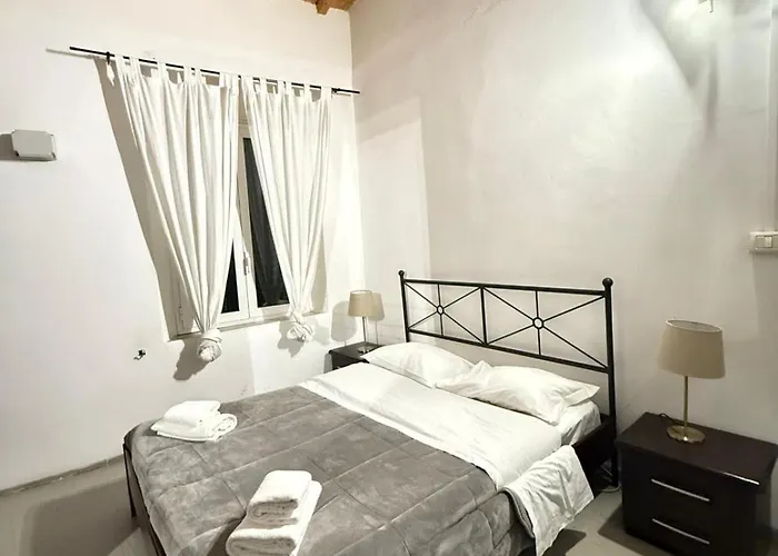 Three Bedroom In Center